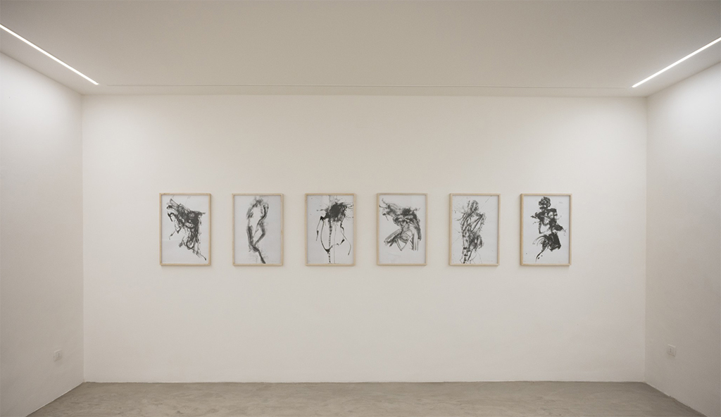 SERIGRAFIE - installazione a parete misura variabile 1